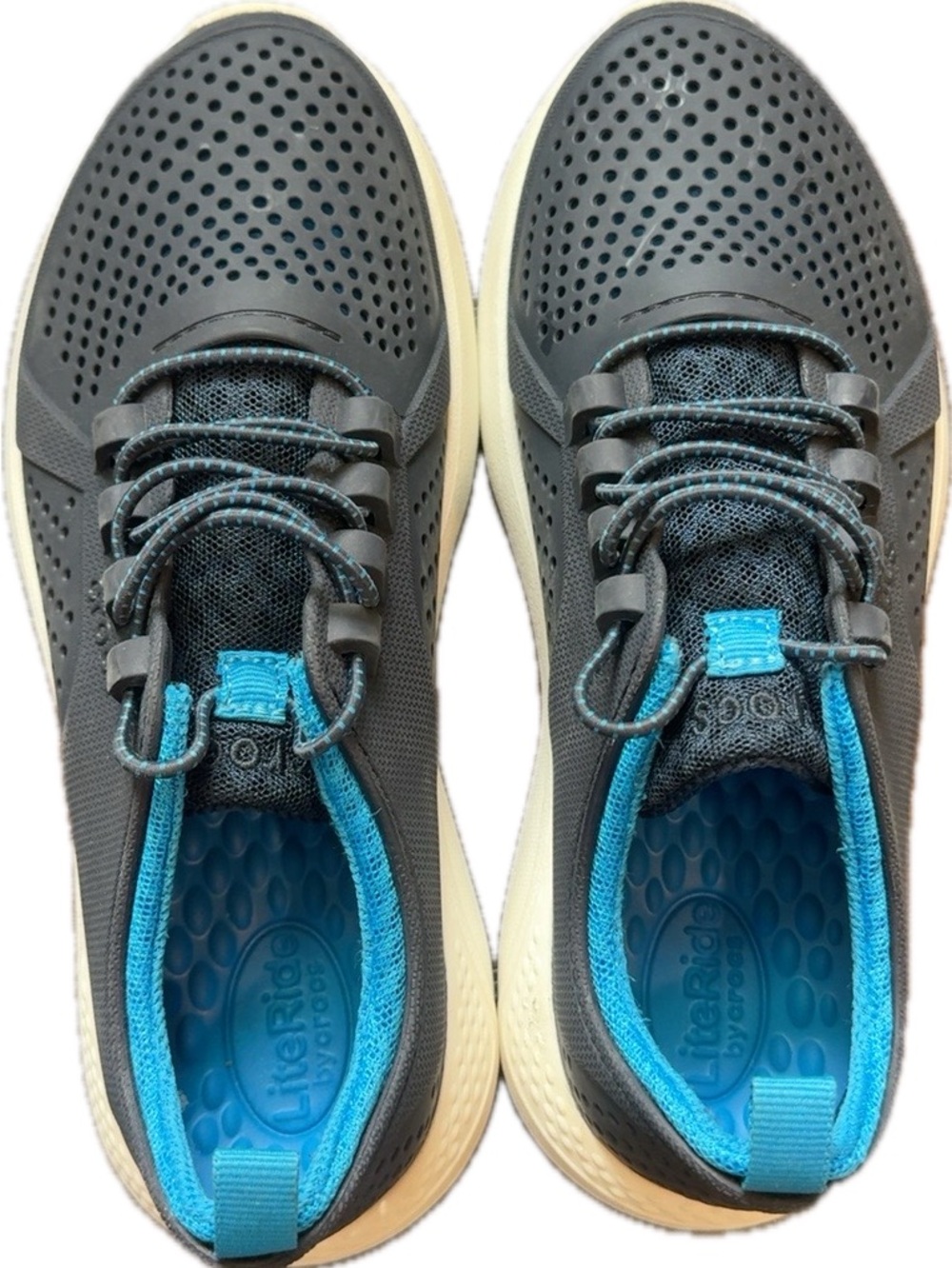CROCS Blue Kids Slip-On Sneakers sz J4